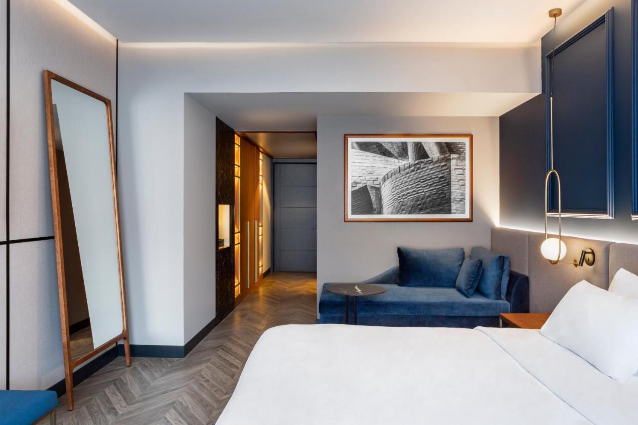 Radisson Collection Bilbao Ξενοδοχείο Εξωτερικό φωτογραφία A room at the hotel