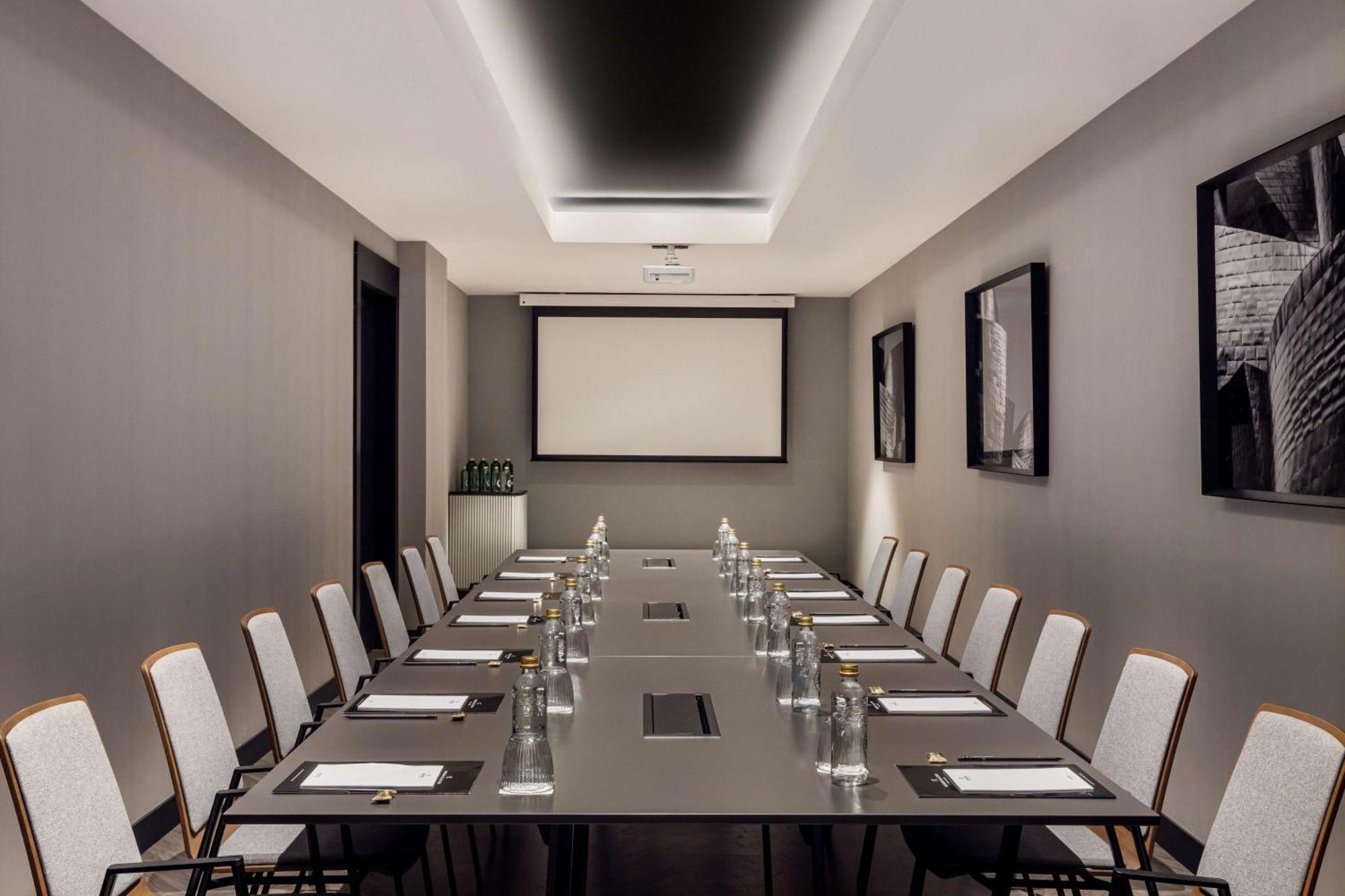 Radisson Collection Bilbao Ξενοδοχείο Εξωτερικό φωτογραφία Meeting room
