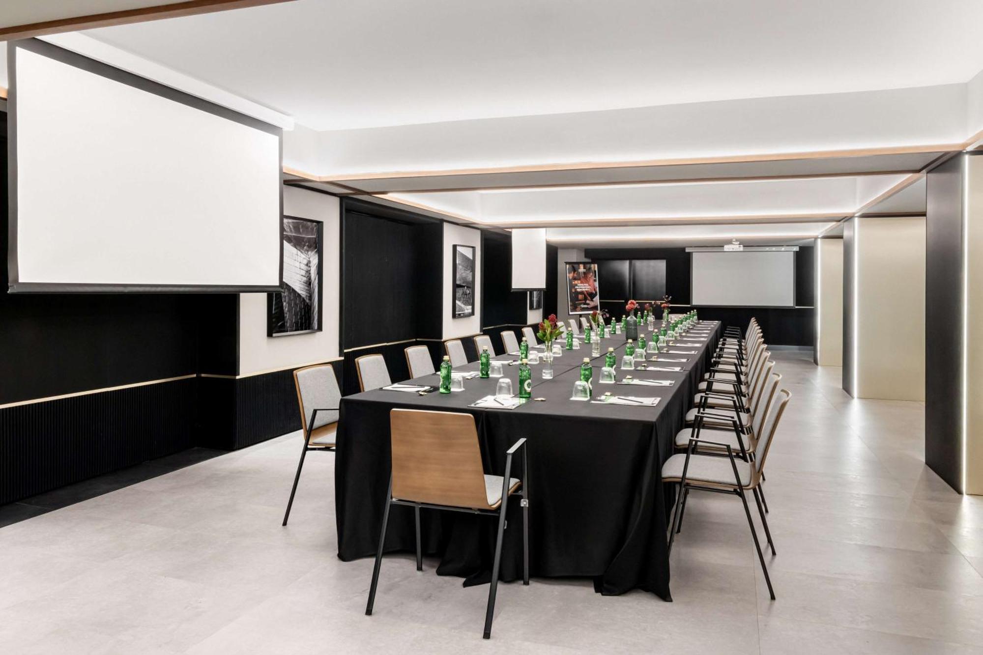 Radisson Collection Bilbao Ξενοδοχείο Εξωτερικό φωτογραφία Meeting room