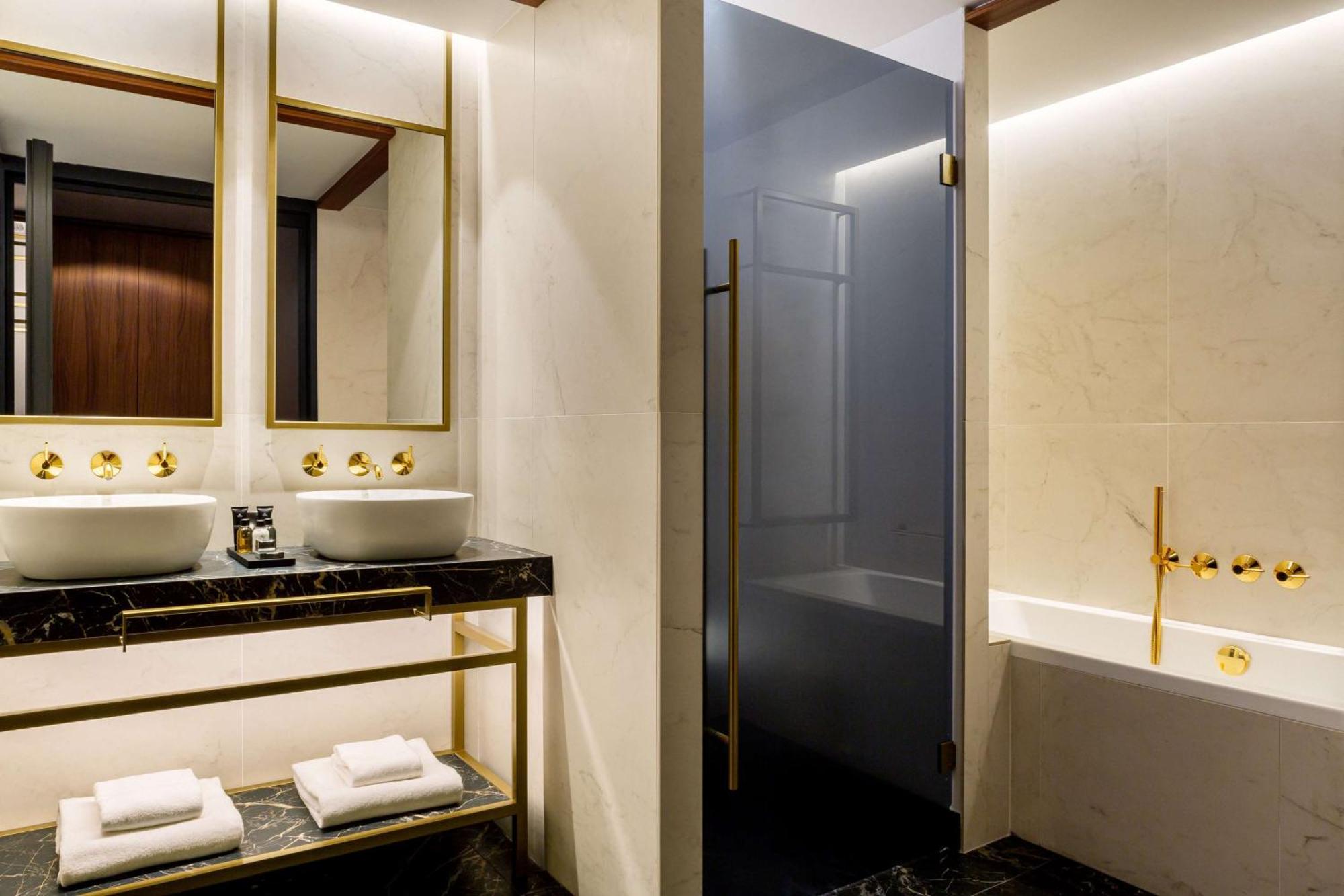 Radisson Collection Bilbao Ξενοδοχείο Εξωτερικό φωτογραφία